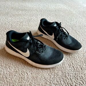 Nike Free Mesh Running Shoe